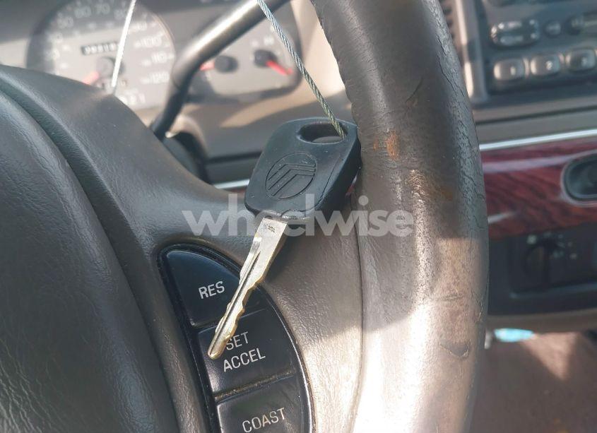 Photo 11 of 2000 Mercury Grand MARQUIS GS (VIN 2MEFM74W7YX607529)