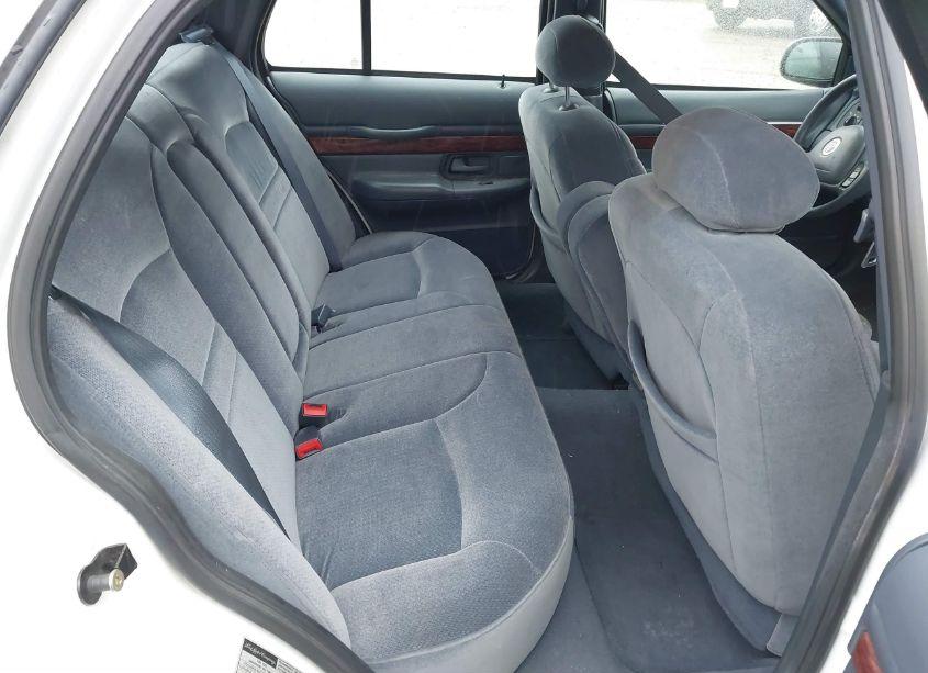 Photo 8 of 2002 Mercury Grand MARQUIS GS (VIN 2MEFM74W82X611466)