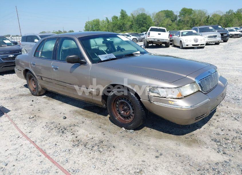 2002 Mercury Grand MARQUIS GS (VIN 2MEFM74W82X630017) main photo