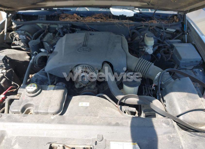 Photo 10 of 2002 Mercury Grand MARQUIS GS (VIN 2MEFM74W82X630017)