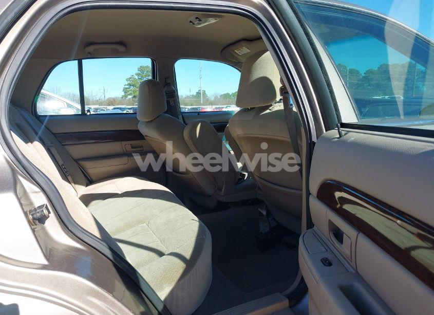 Photo 8 of 2004 Mercury Grand MARQUIS GS (VIN 2MEFM74W84X637293)