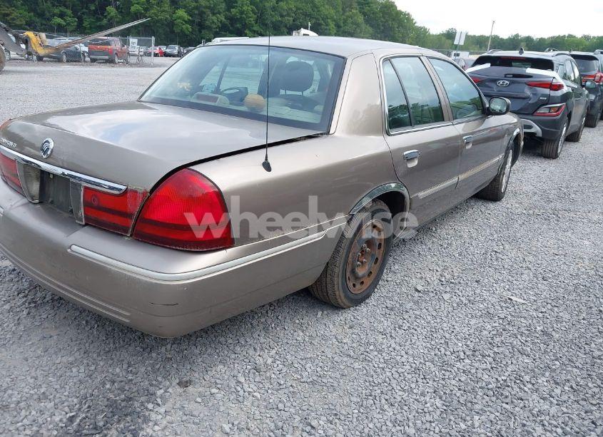 Photo 4 of 2005 Mercury Grand MARQUIS GS (VIN 2MEFM74W85X655746)
