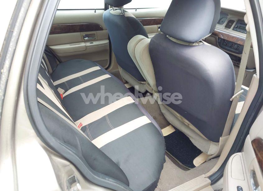 Photo 8 of 2005 Mercury Grand MARQUIS GS (VIN 2MEFM74W85X655746)