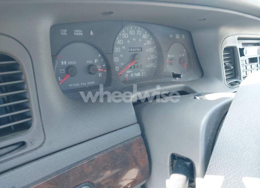 Photo 7 of 2005 Mercury Grand MARQUIS GS (VIN 2MEFM74W85X667007)