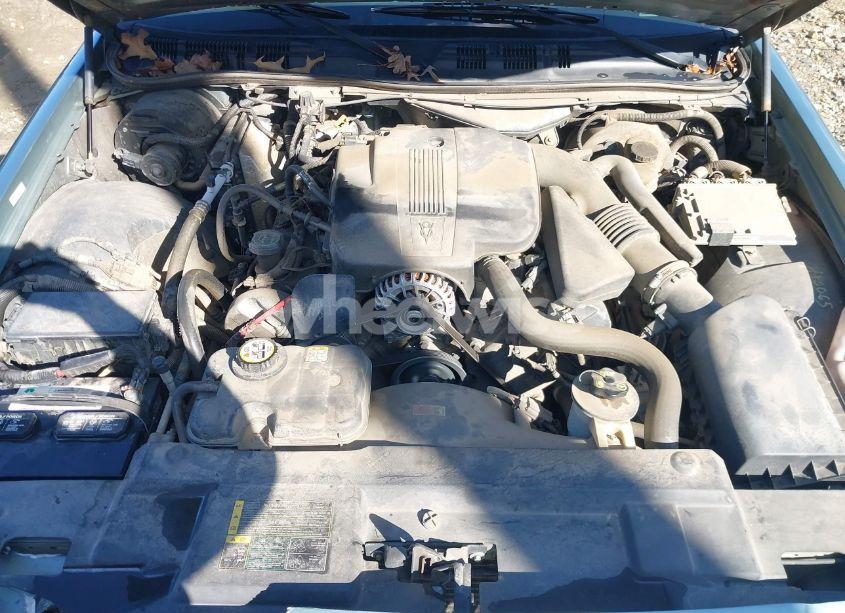 Photo 10 of 2005 Mercury Grand MARQUIS GS (VIN 2MEFM74W85X671722)