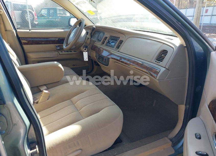 Photo 5 of 2005 Mercury Grand MARQUIS GS (VIN 2MEFM74W85X671722)