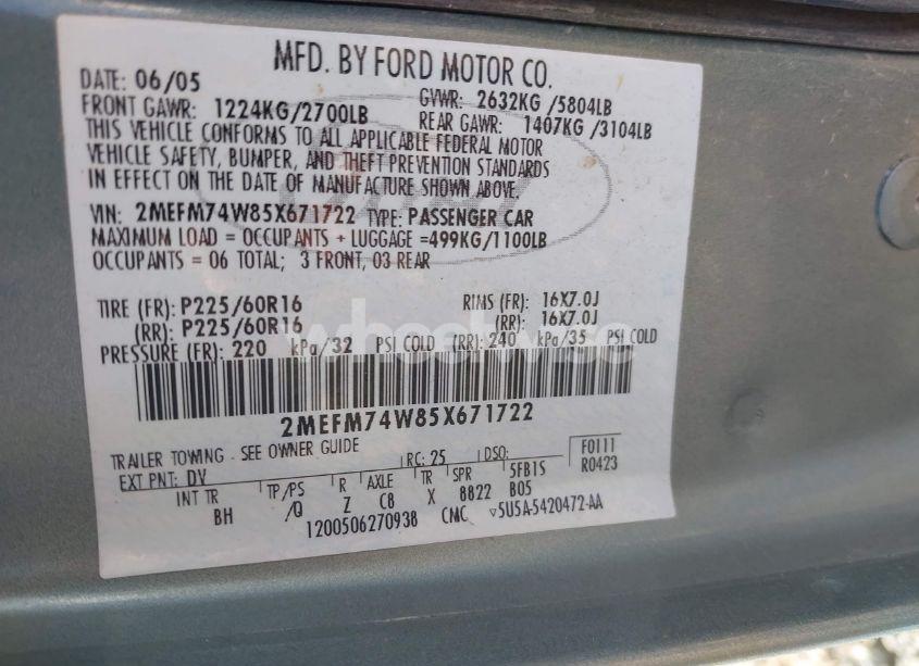 Photo 9 of 2005 Mercury Grand MARQUIS GS (VIN 2MEFM74W85X671722)