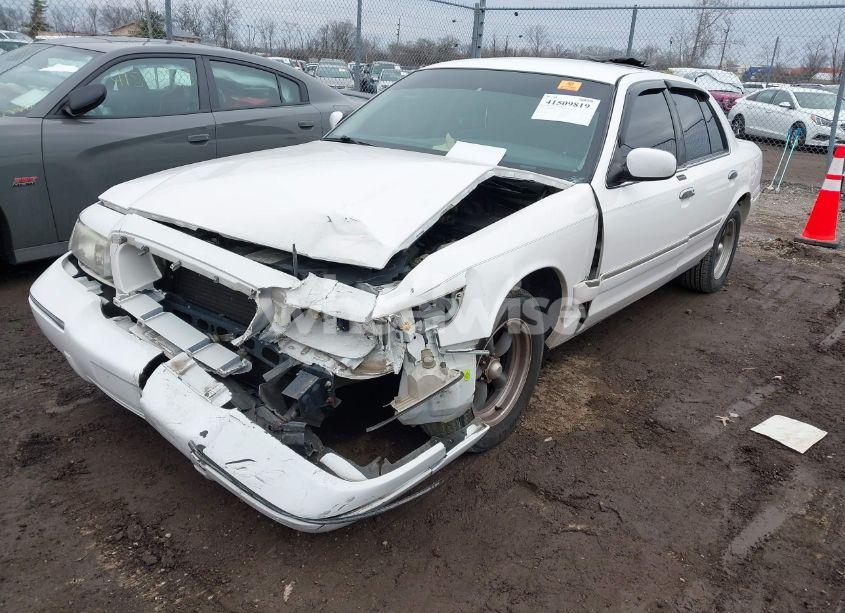 Photo 2 of 1999 Mercury Grand MARQUIS GS (VIN 2MEFM74W8XX662537)