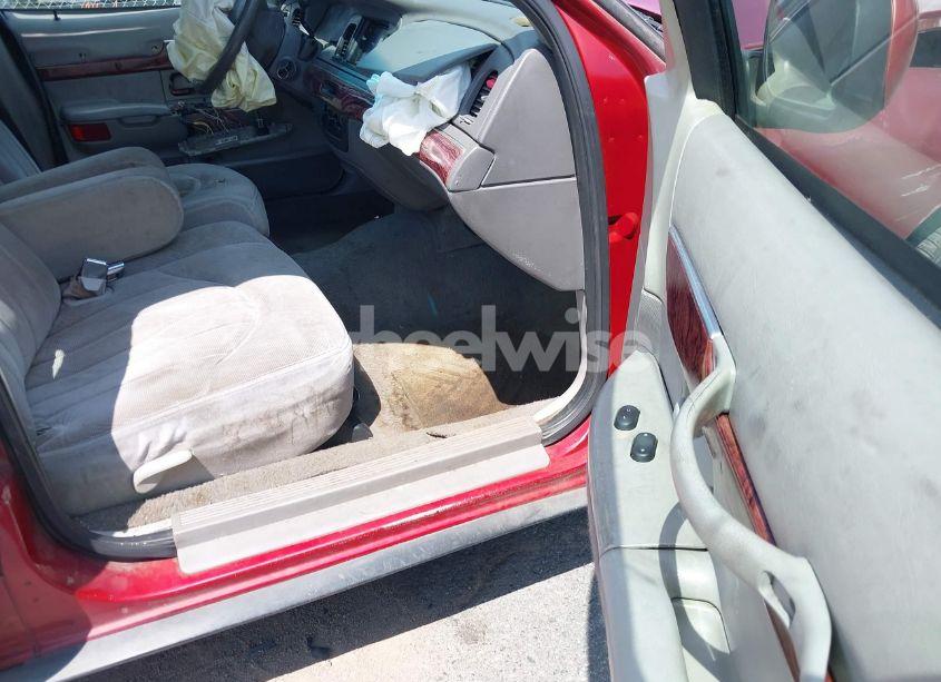 Photo 5 of 2000 Mercury Grand MARQUIS GS (VIN 2MEFM74W8YX661857)