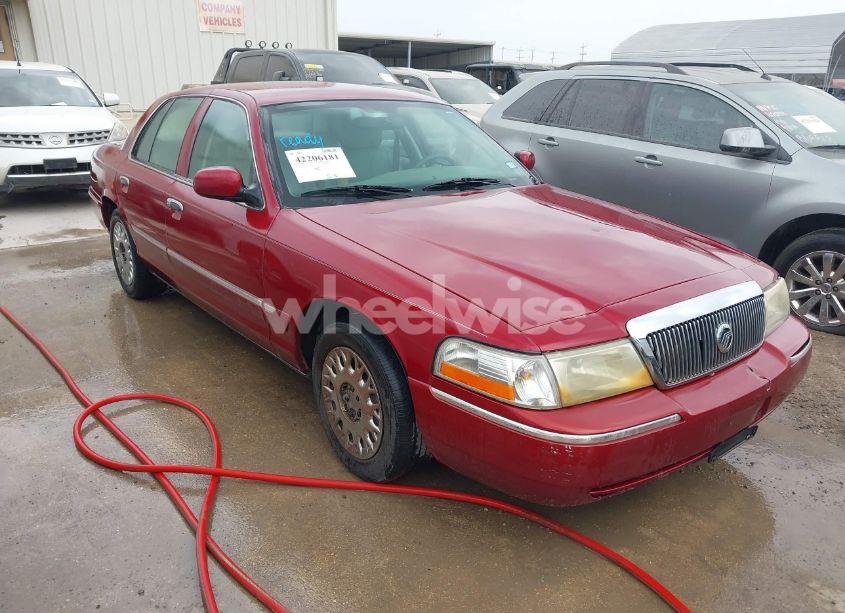 2003 Mercury Grand MARQUIS GS (VIN 2MEFM74W93X681592) main photo