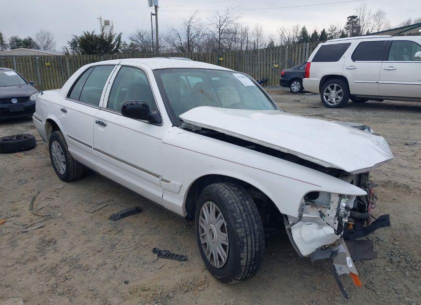 2005 Mercury Grand MARQUIS GS (VIN 2MEFM74W95X623730) main photo