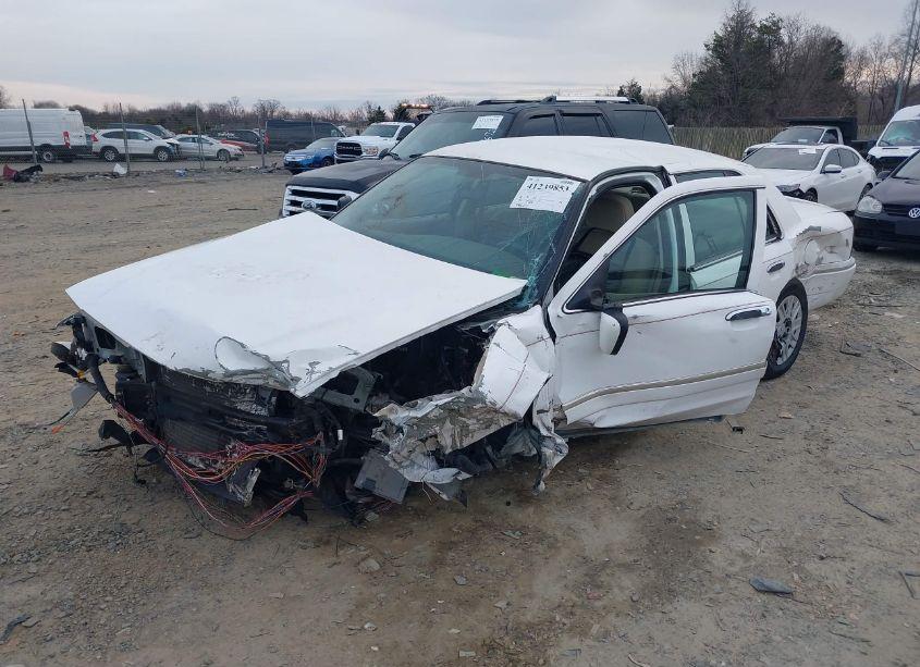 Photo 2 of 2005 Mercury Grand MARQUIS GS (VIN 2MEFM74W95X623730)