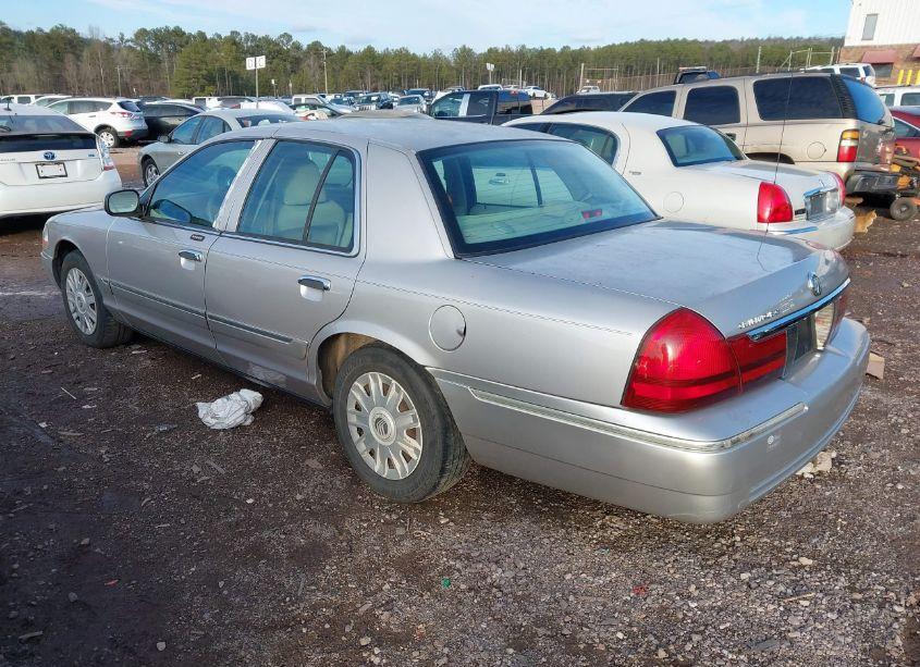 Photo 3 of 2005 Mercury Grand MARQUIS GS (VIN 2MEFM74W95X649034)