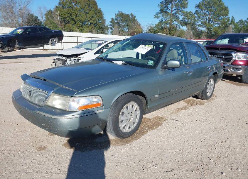 Photo 2 of 2005 Mercury Grand MARQUIS GS (VIN 2MEFM74W95X656212)