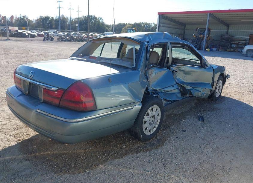 Photo 4 of 2005 Mercury Grand MARQUIS GS (VIN 2MEFM74W95X656212)