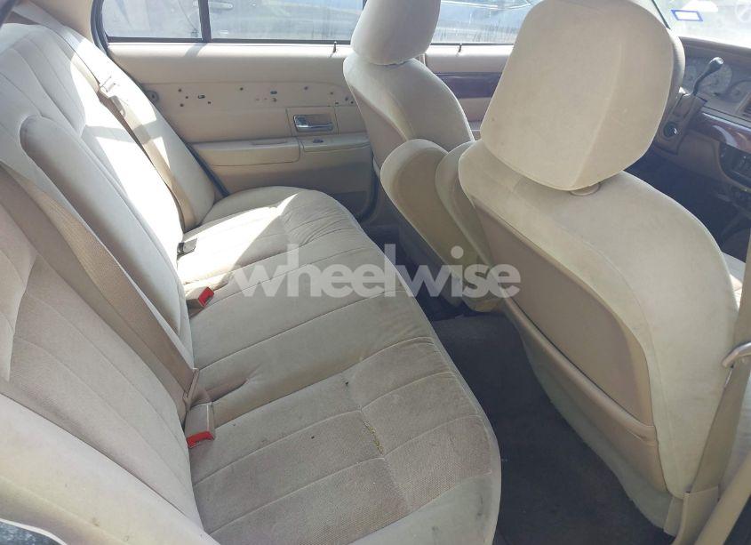 Photo 8 of 2005 Mercury Grand MARQUIS GS (VIN 2MEFM74W95X668702)