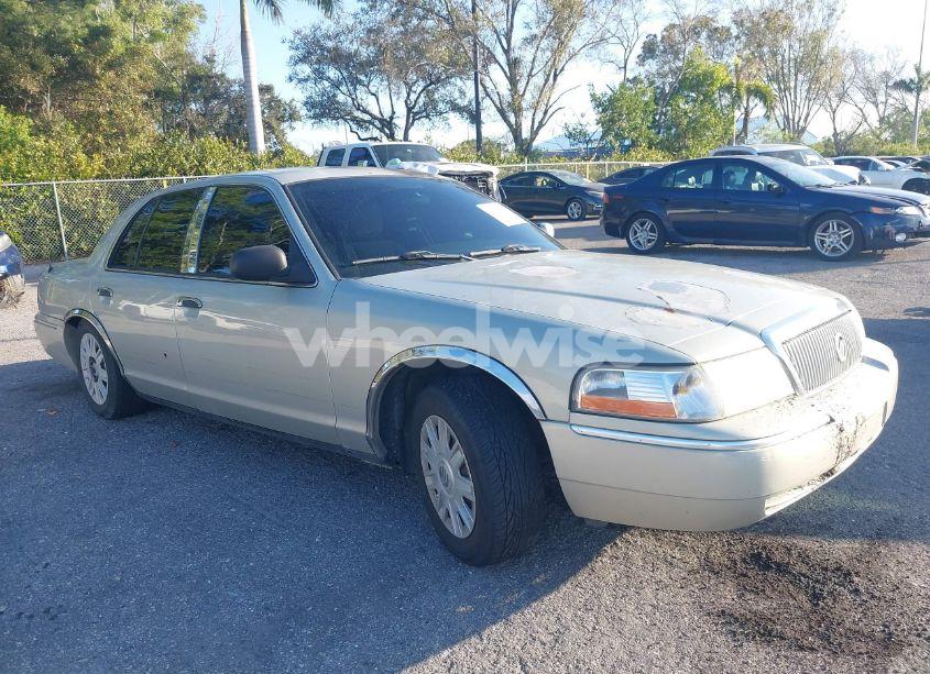 2005 Mercury Grand MARQUIS GS (VIN 2MEFM74W95X670093) main photo