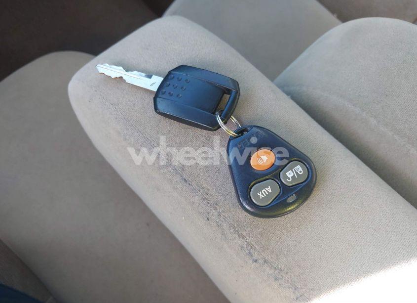 Photo 11 of 2005 Mercury Grand MARQUIS GS (VIN 2MEFM74W95X670093)