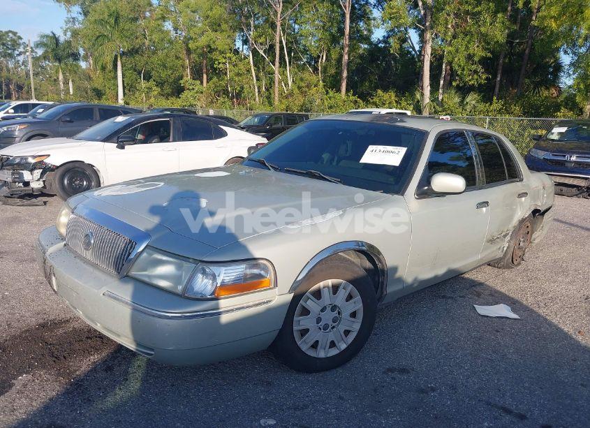 Photo 2 of 2005 Mercury Grand MARQUIS GS (VIN 2MEFM74W95X670093)