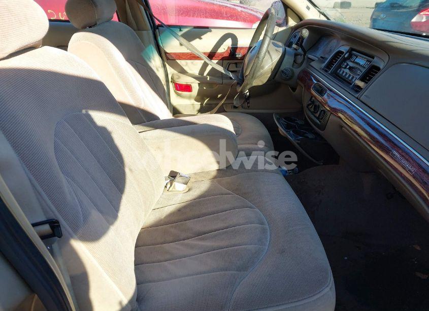 Photo 5 of 2000 Mercury Grand MARQUIS GS (VIN 2MEFM74W9YX718843)