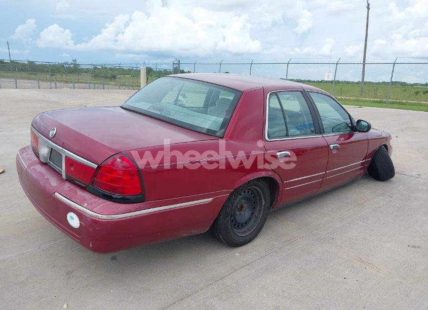 Photo 4 of 2002 Mercury Grand MARQUIS GS (VIN 2MEFM74WX2X631816)