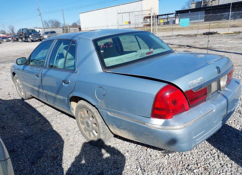 Photo 3 of 2005 Mercury Grand MARQUIS GS (VIN 2MEFM74WX5X609318)