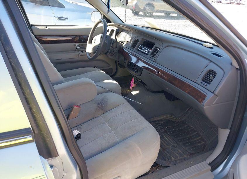 Photo 5 of 2005 Mercury Grand MARQUIS GS (VIN 2MEFM74WX5X609318)