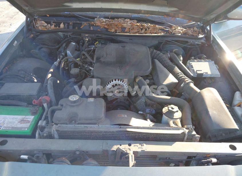 Photo 10 of 2005 Mercury Grand MARQUIS GS (VIN 2MEFM74WX5X627625)