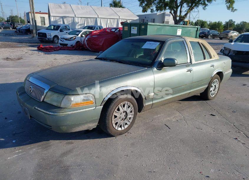 Photo 2 of 2005 Mercury Grand MARQUIS GS (VIN 2MEFM74WX5X627625)