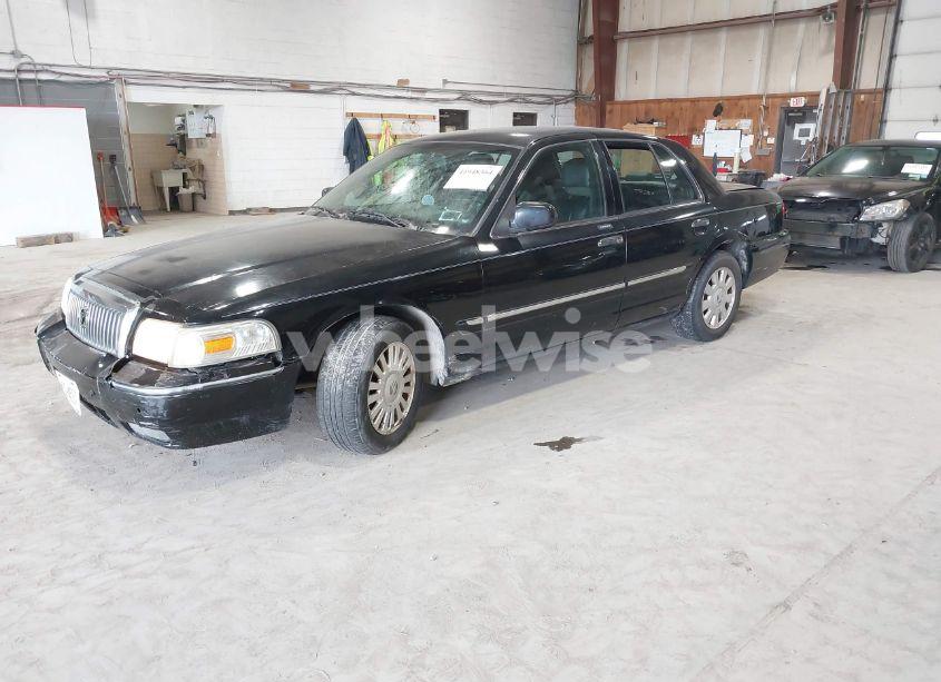 Photo 2 of 2008 Mercury Grand MARQUIS LS (VIN 2MEFM75V18X617284)