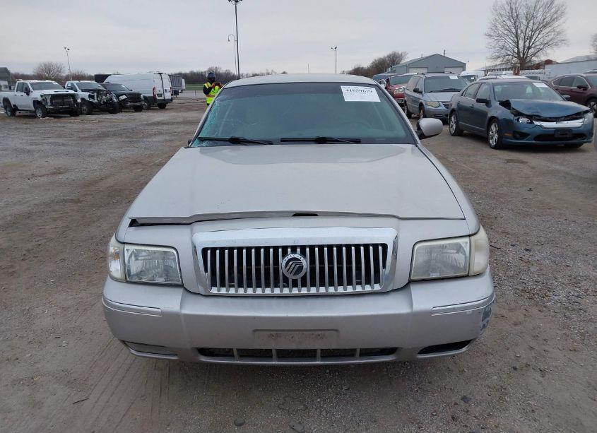 Photo 13 of 2008 Mercury Grand MARQUIS LS (VIN 2MEFM75V18X623361)