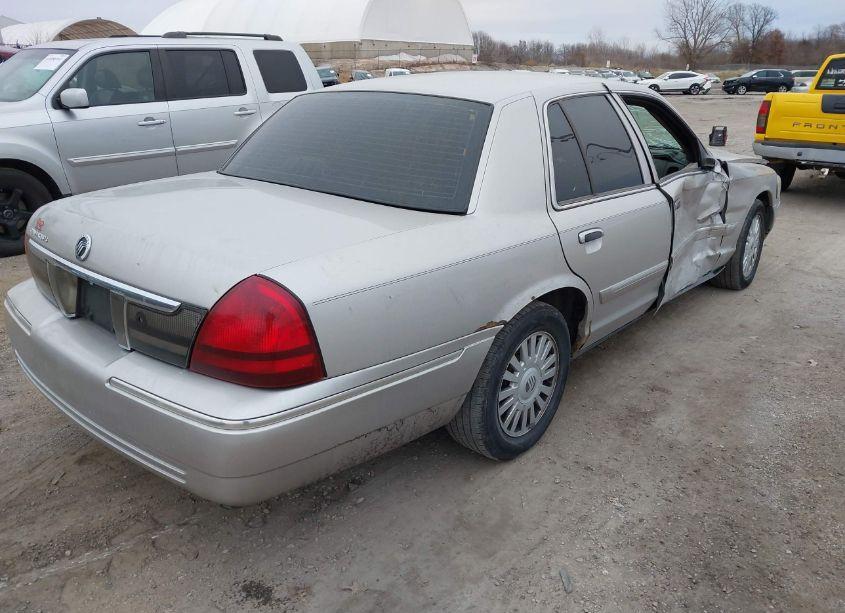 Photo 4 of 2008 Mercury Grand MARQUIS LS (VIN 2MEFM75V18X623361)