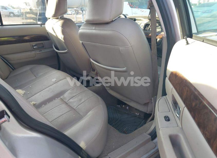 Photo 8 of 2007 Mercury Grand MARQUIS LS (VIN 2MEFM75V27X640295)