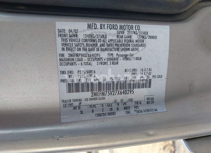 Photo 9 of 2007 Mercury Grand MARQUIS LS (VIN 2MEFM75V27X640295)