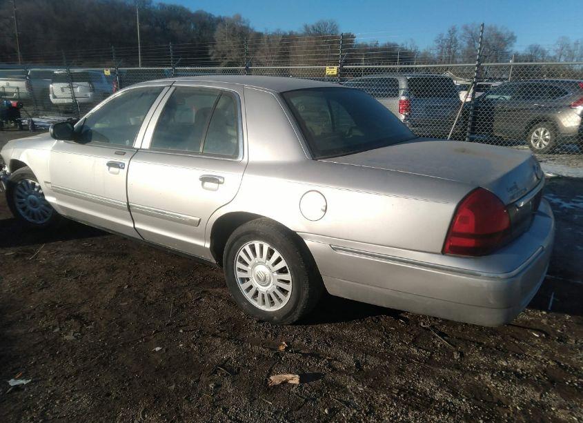 Photo 3 of 2007 Mercury Grand MARQUIS LS (VIN 2MEFM75V37X601098)