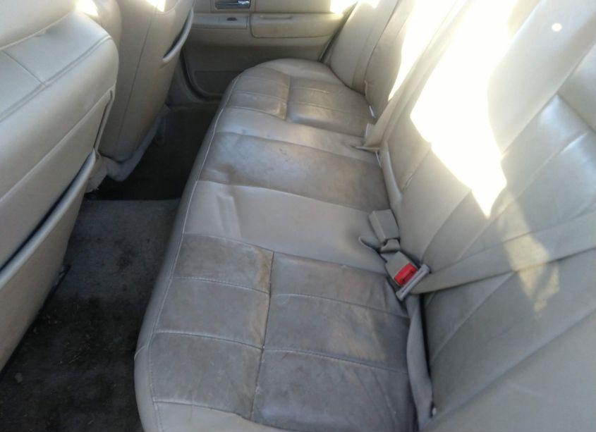 Photo 8 of 2007 Mercury Grand MARQUIS LS (VIN 2MEFM75V37X601098)