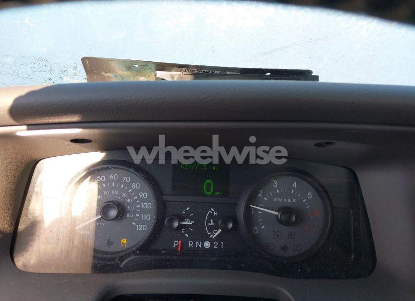 Photo 7 of 2007 Mercury Grand MARQUIS LS (VIN 2MEFM75V37X611212)