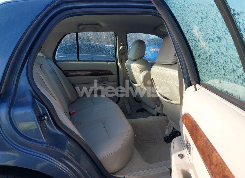 Photo 8 of 2007 Mercury Grand MARQUIS LS (VIN 2MEFM75V37X611212)