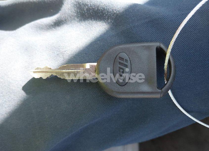 Photo 10 of 2008 Mercury Grand MARQUIS LS (VIN 2MEFM75V38X633728)