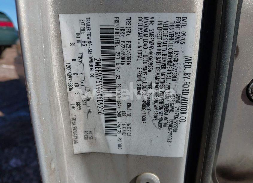 Photo 9 of 2006 Mercury Grand MARQUIS LS (VIN 2MEFM75V46X609256)