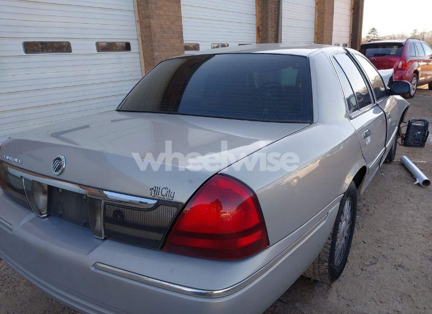 Photo 4 of 2007 Mercury Grand MARQUIS LS (VIN 2MEFM75V47X639665)