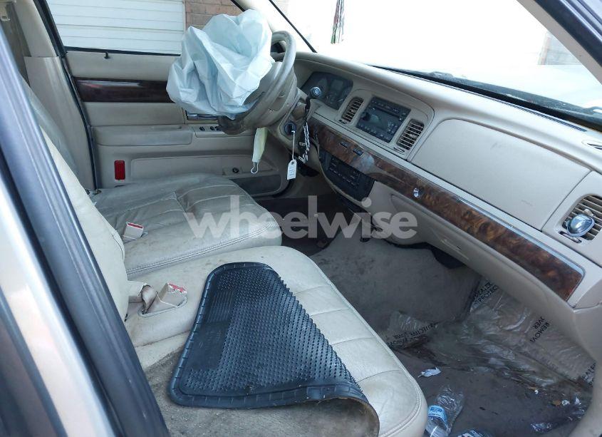 Photo 5 of 2007 Mercury Grand MARQUIS LS (VIN 2MEFM75V47X639665)