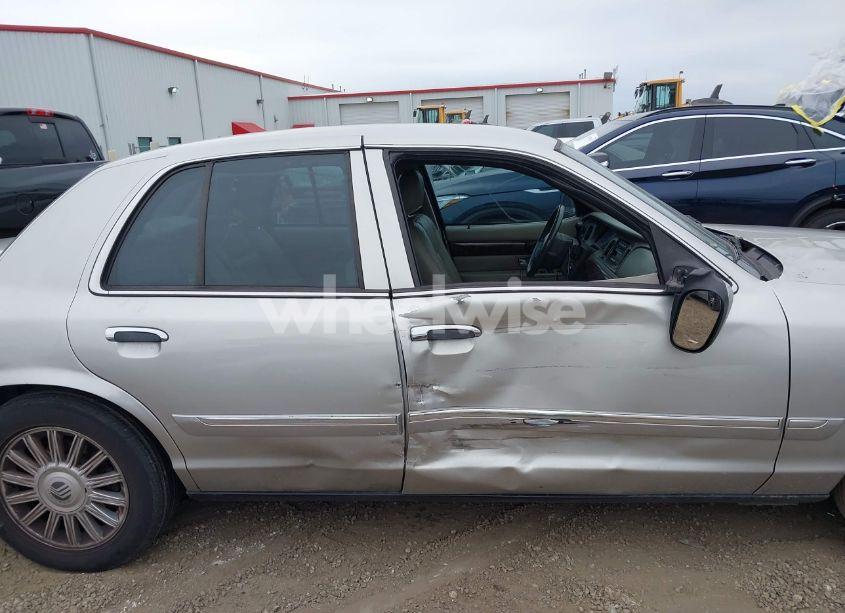 Photo 13 of 2008 Mercury Grand MARQUIS LS (VIN 2MEFM75V48X647170)