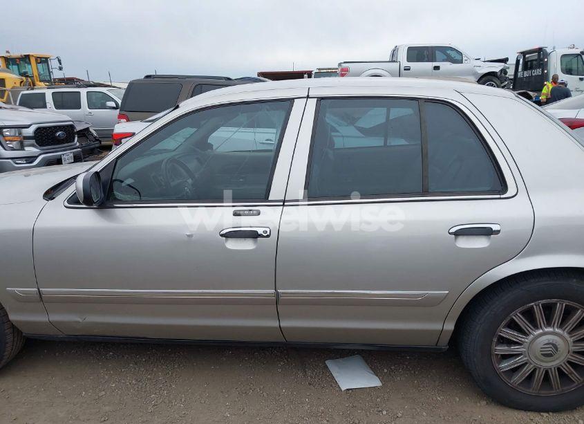 Photo 14 of 2008 Mercury Grand MARQUIS LS (VIN 2MEFM75V48X647170)