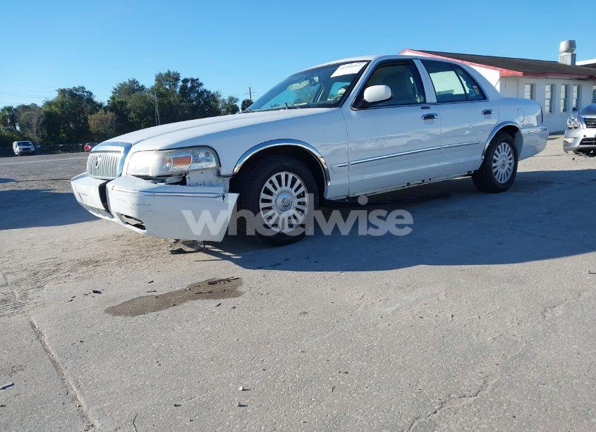 Photo 2 of 2007 Mercury Grand MARQUIS LS (VIN 2MEFM75V57X628397)