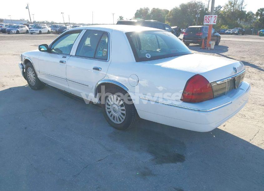 Photo 3 of 2007 Mercury Grand MARQUIS LS (VIN 2MEFM75V57X628397)