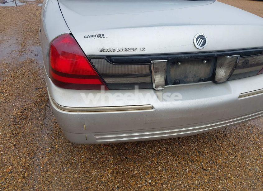 Photo 13 of 2006 Mercury Grand MARQUIS LS (VIN 2MEFM75V66X622994)