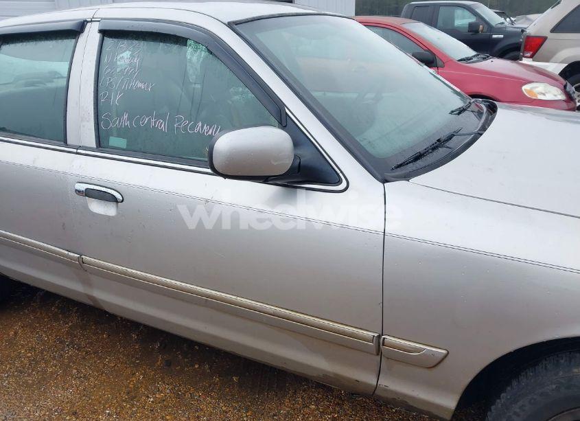 Photo 15 of 2006 Mercury Grand MARQUIS LS (VIN 2MEFM75V66X622994)