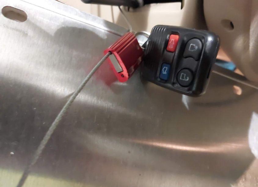 Photo 11 of 2007 Mercury Grand MARQUIS LS (VIN 2MEFM75V67X620759)