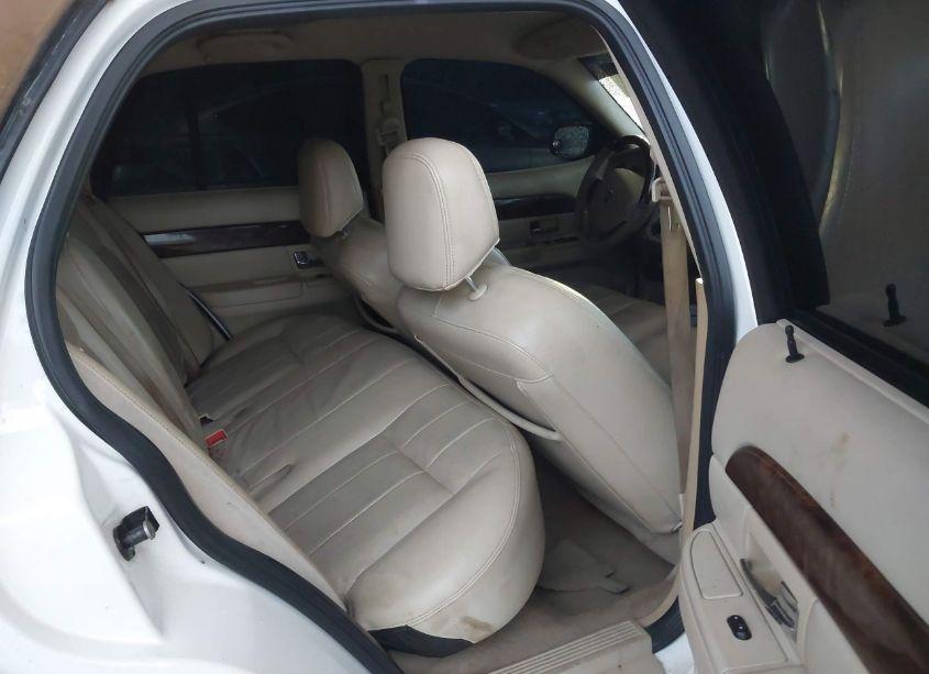 Photo 8 of 2007 Mercury Grand MARQUIS LS (VIN 2MEFM75V67X620759)